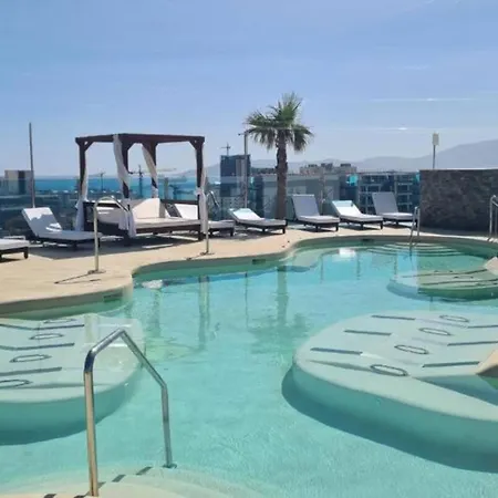 Urban Oasis At Luxurious Ocean Village Apartment Gibraltar