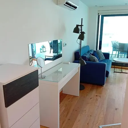 Urban Oasis At Luxurious Ocean Village Apartment Gibraltar