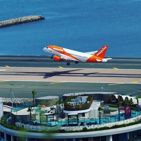 Urban Oasis At Luxurious Ocean Village Gibraltar